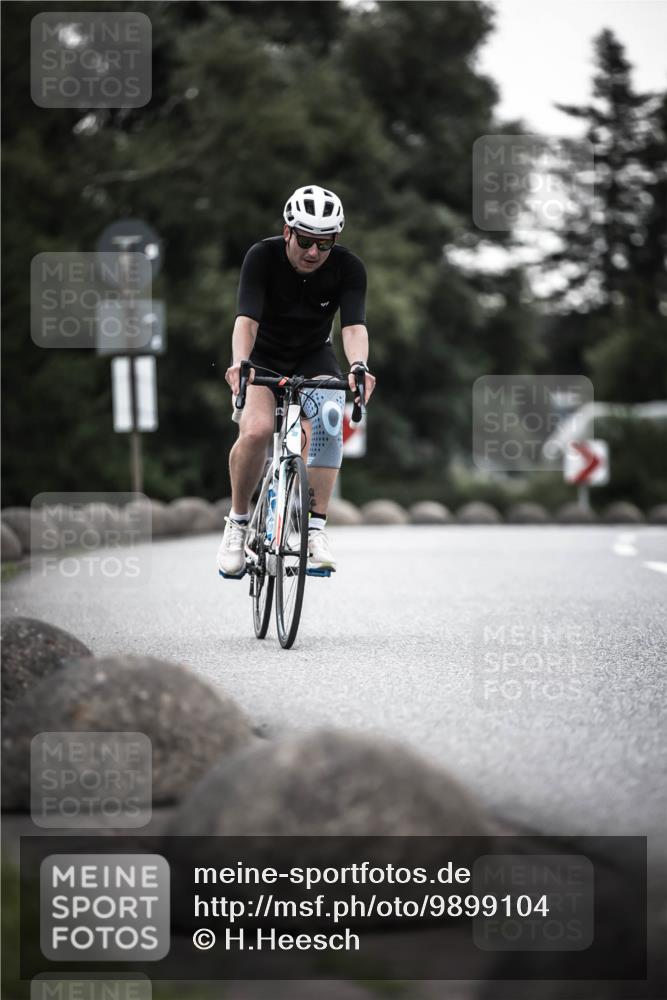 21.06.2026 - 29. Vierlanden-Triathlon H.Heesch http://msf.ph/oto/9899104 21.06.2026 10:06:42 Radfahren 199, 243, 306, 349, 361 meine-sportfotos.de
