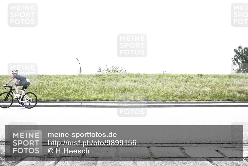 21.06.2026 - 29. Vierlanden-Triathlon H.Heesch http://msf.ph/oto/9899156 21.06.2026 11:33:50 Radfahren 650, 682, 701, 740 meine-sportfotos.de