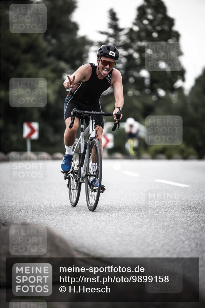 21.06.2026 - 29. Vierlanden-Triathlon H.Heesch http://msf.ph/oto/9899158 21.06.2026 10:06:45 Radfahren 199, 306, 349, 361 meine-sportfotos.de