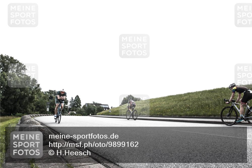 21.06.2026 - 29. Vierlanden-Triathlon H.Heesch http://msf.ph/oto/9899162 21.06.2026 10:53:18 Radfahren 135, 168 meine-sportfotos.de