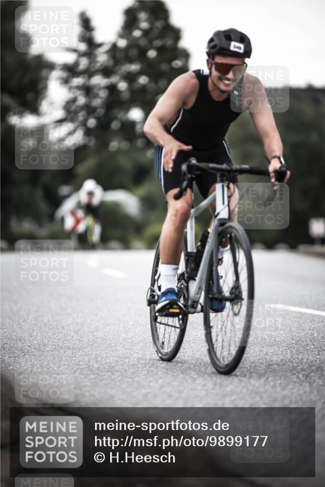 21.06.2026 - 29. Vierlanden-Triathlon H.Heesch http://msf.ph/oto/9899177 21.06.2026 10:06:45 Radfahren 199, 306, 349, 361 meine-sportfotos.de