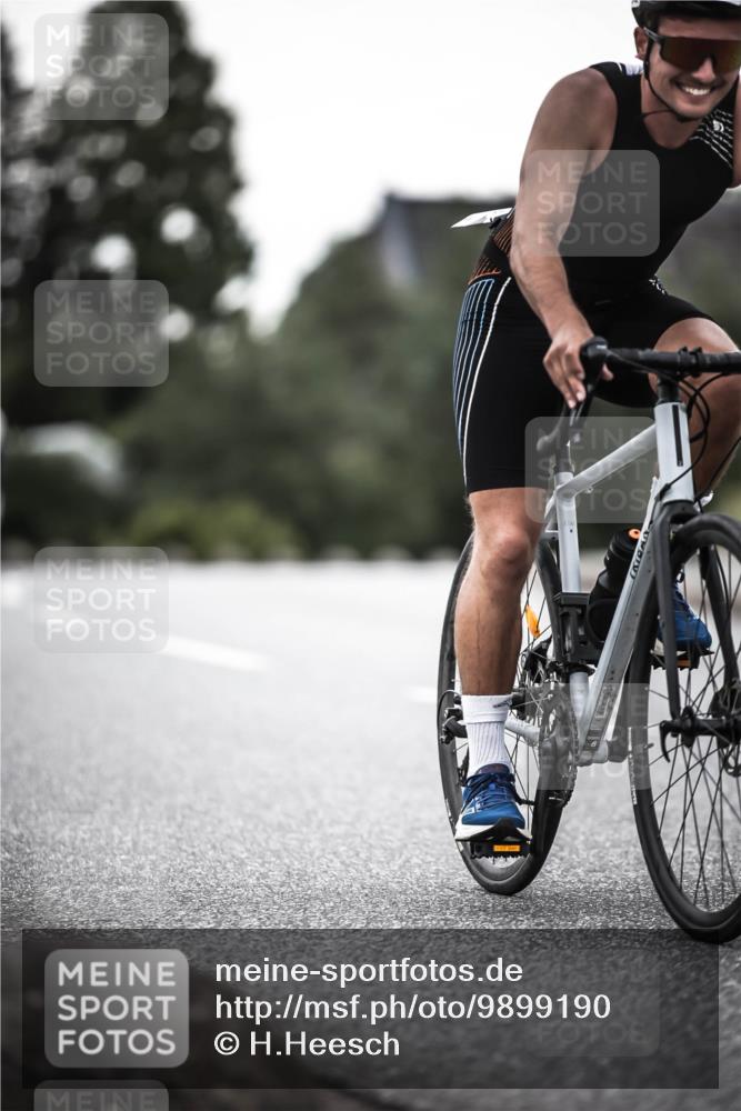 21.06.2026 - 29. Vierlanden-Triathlon H.Heesch http://msf.ph/oto/9899190 21.06.2026 10:06:46 Radfahren 199, 306, 349, 361 meine-sportfotos.de