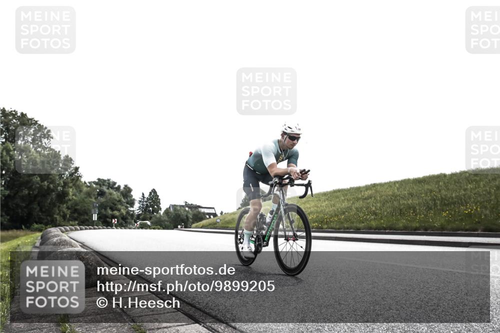 21.06.2026 - 29. Vierlanden-Triathlon H.Heesch http://msf.ph/oto/9899205 21.06.2026 10:53:54 Radfahren 59, 513, 600 meine-sportfotos.de
