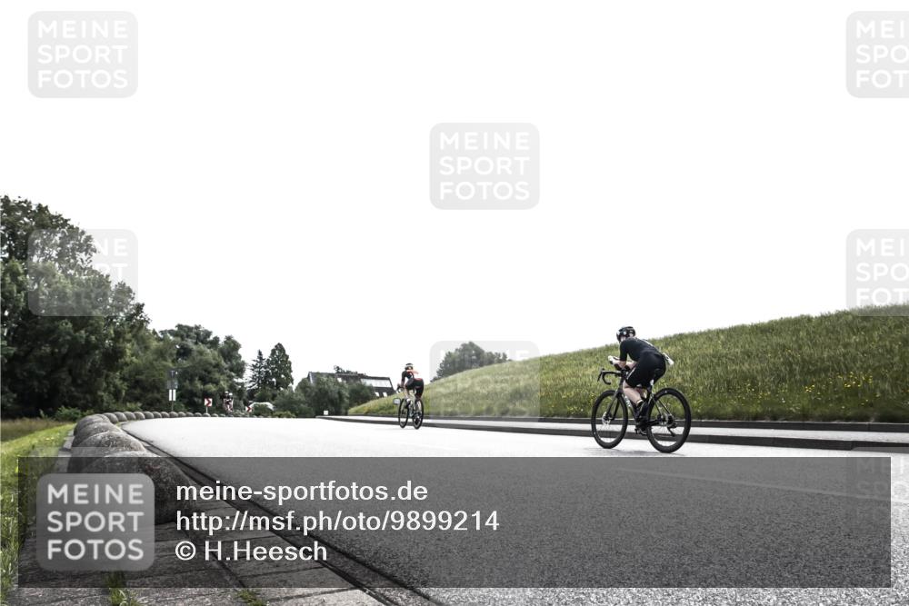 21.06.2026 - 29. Vierlanden-Triathlon H.Heesch http://msf.ph/oto/9899214 21.06.2026 10:53:59 Radfahren 100 meine-sportfotos.de