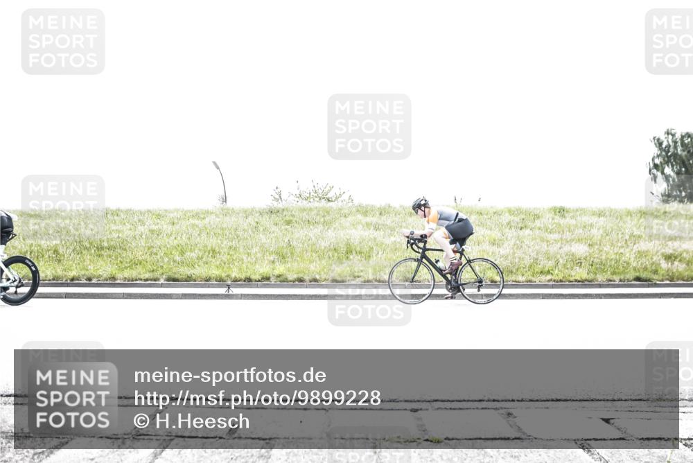 21.06.2026 - 29. Vierlanden-Triathlon H.Heesch http://msf.ph/oto/9899228 21.06.2026 11:35:08 Radfahren 64, 281, 715, 728, 860, 869 meine-sportfotos.de