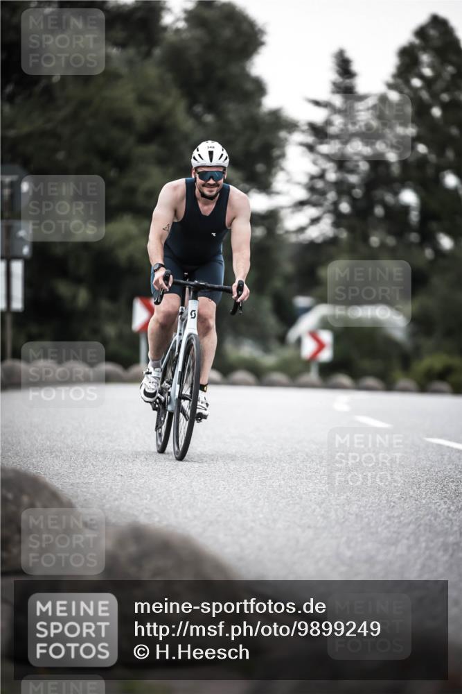 21.06.2026 - 29. Vierlanden-Triathlon H.Heesch http://msf.ph/oto/9899249 21.06.2026 10:07:06 Radfahren 83, 344, 348 meine-sportfotos.de