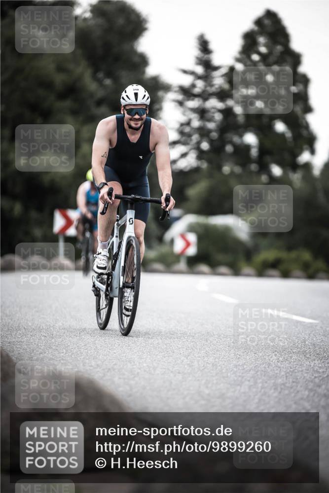 21.06.2026 - 29. Vierlanden-Triathlon H.Heesch http://msf.ph/oto/9899260 21.06.2026 10:07:06 Radfahren 83, 344, 348 meine-sportfotos.de