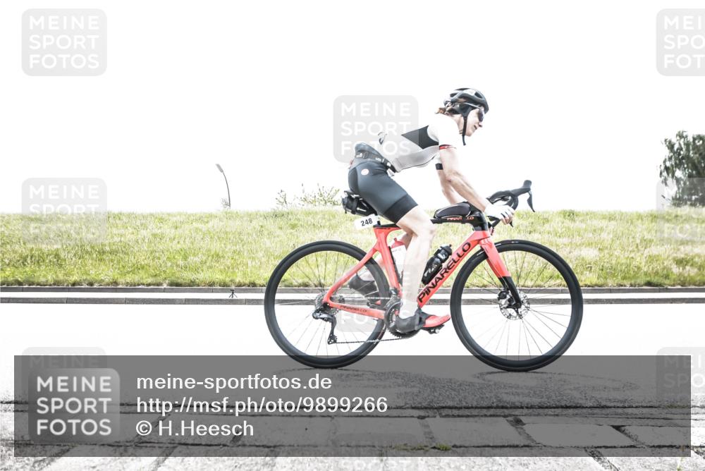 21.06.2026 - 29. Vierlanden-Triathlon H.Heesch http://msf.ph/oto/9899266 21.06.2026 11:35:51 Radfahren 248, 818, 846, 870, 874 meine-sportfotos.de