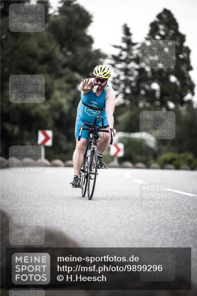 21.06.2026 - 29. Vierlanden-Triathlon H.Heesch http://msf.ph/oto/9899296 21.06.2026 10:07:10 Radfahren 83, 344, 348 meine-sportfotos.de