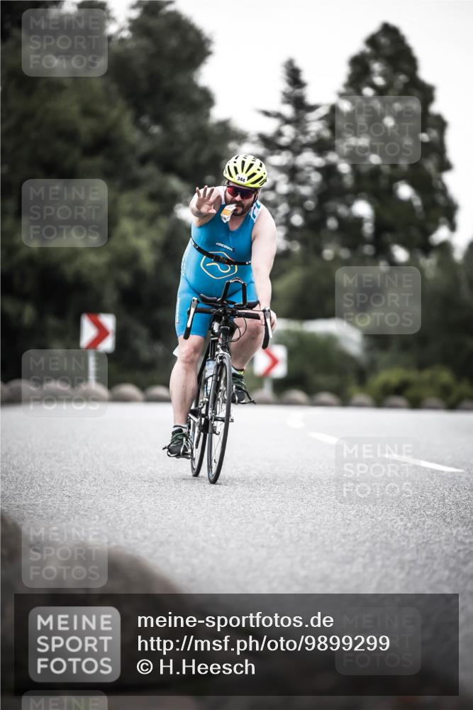21.06.2026 - 29. Vierlanden-Triathlon H.Heesch http://msf.ph/oto/9899299 21.06.2026 10:07:10 Radfahren 83, 344, 348 meine-sportfotos.de