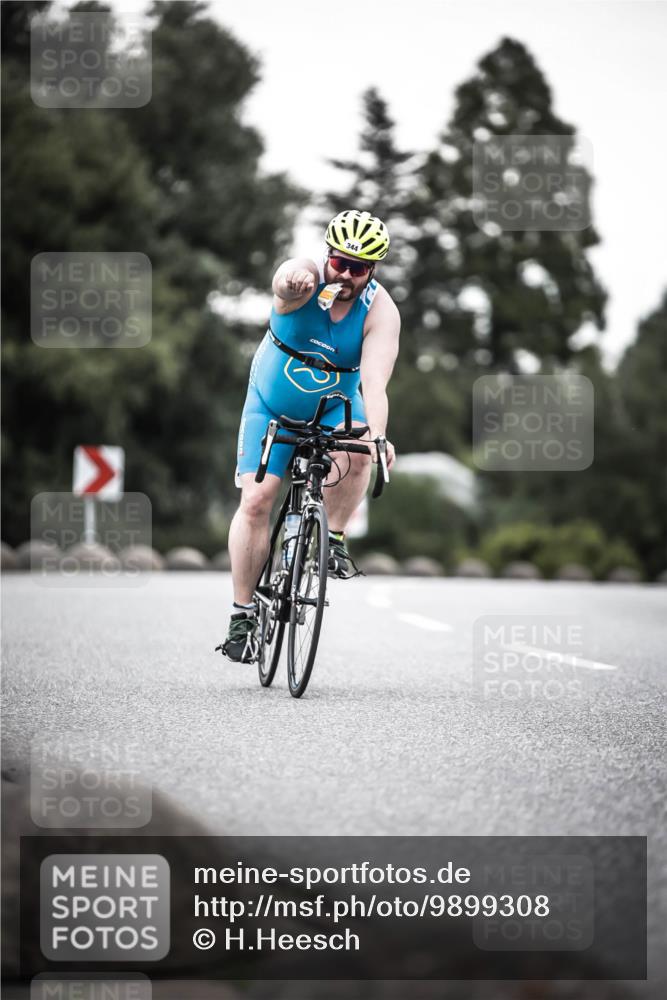 21.06.2026 - 29. Vierlanden-Triathlon H.Heesch http://msf.ph/oto/9899308 21.06.2026 10:07:10 Radfahren 83, 344, 348 meine-sportfotos.de