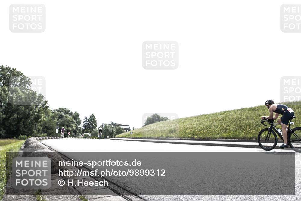 21.06.2026 - 29. Vierlanden-Triathlon H.Heesch http://msf.ph/oto/9899312 21.06.2026 10:57:35 Radfahren 276, 623 meine-sportfotos.de