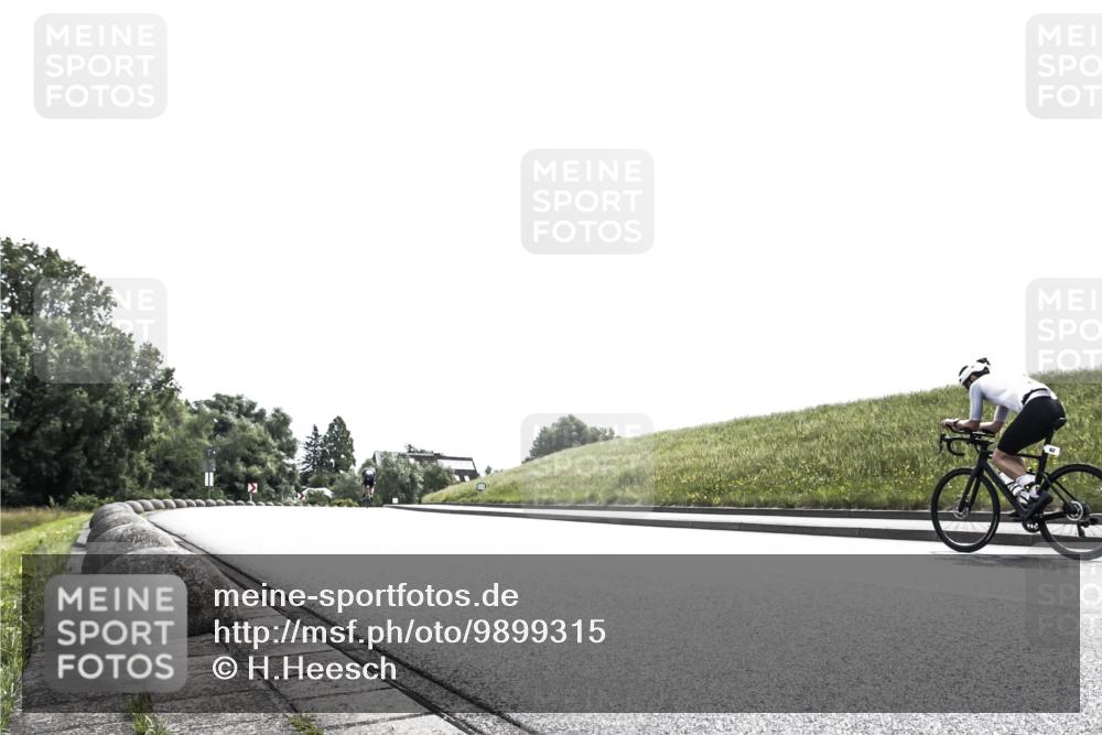 21.06.2026 - 29. Vierlanden-Triathlon H.Heesch http://msf.ph/oto/9899315 21.06.2026 10:57:51 Radfahren  meine-sportfotos.de