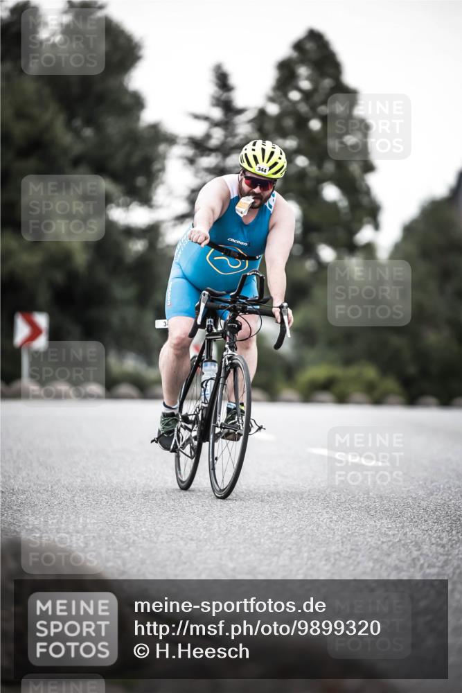 21.06.2026 - 29. Vierlanden-Triathlon H.Heesch http://msf.ph/oto/9899320 21.06.2026 10:07:10 Radfahren 83, 344, 348 meine-sportfotos.de