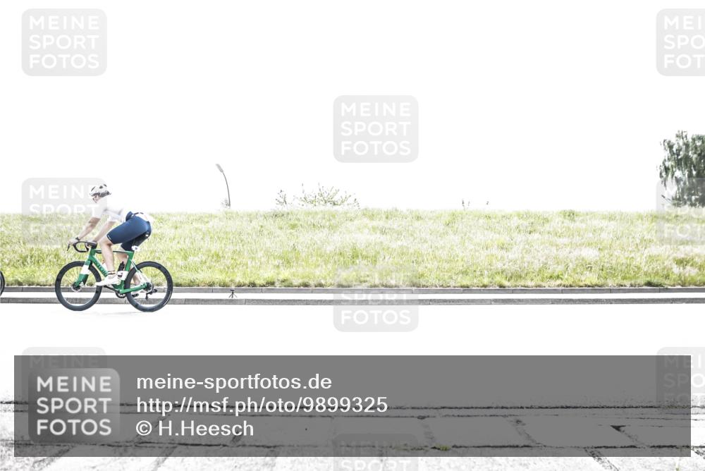 21.06.2026 - 29. Vierlanden-Triathlon H.Heesch http://msf.ph/oto/9899325 21.06.2026 11:36:57 Radfahren 58, 832, 865 meine-sportfotos.de