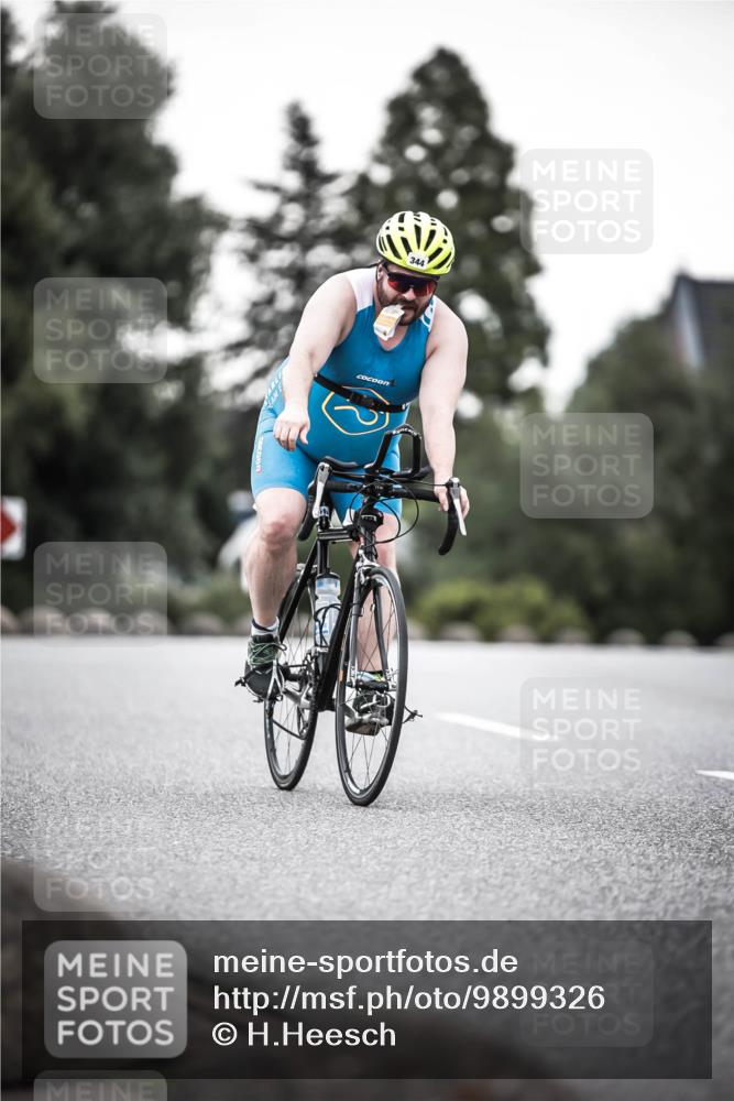 21.06.2026 - 29. Vierlanden-Triathlon H.Heesch http://msf.ph/oto/9899326 21.06.2026 10:07:10 Radfahren 83, 344, 348 meine-sportfotos.de