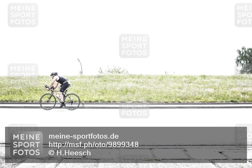 21.06.2026 - 29. Vierlanden-Triathlon H.Heesch http://msf.ph/oto/9899348 21.06.2026 11:37:34 Radfahren 204, 642 meine-sportfotos.de