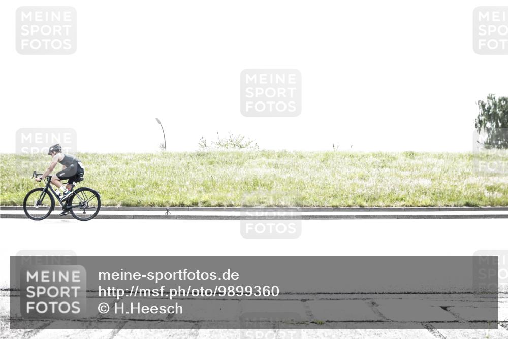 21.06.2026 - 29. Vierlanden-Triathlon H.Heesch http://msf.ph/oto/9899360 21.06.2026 11:37:51 Radfahren 105, 279, 706, 787, 895 meine-sportfotos.de