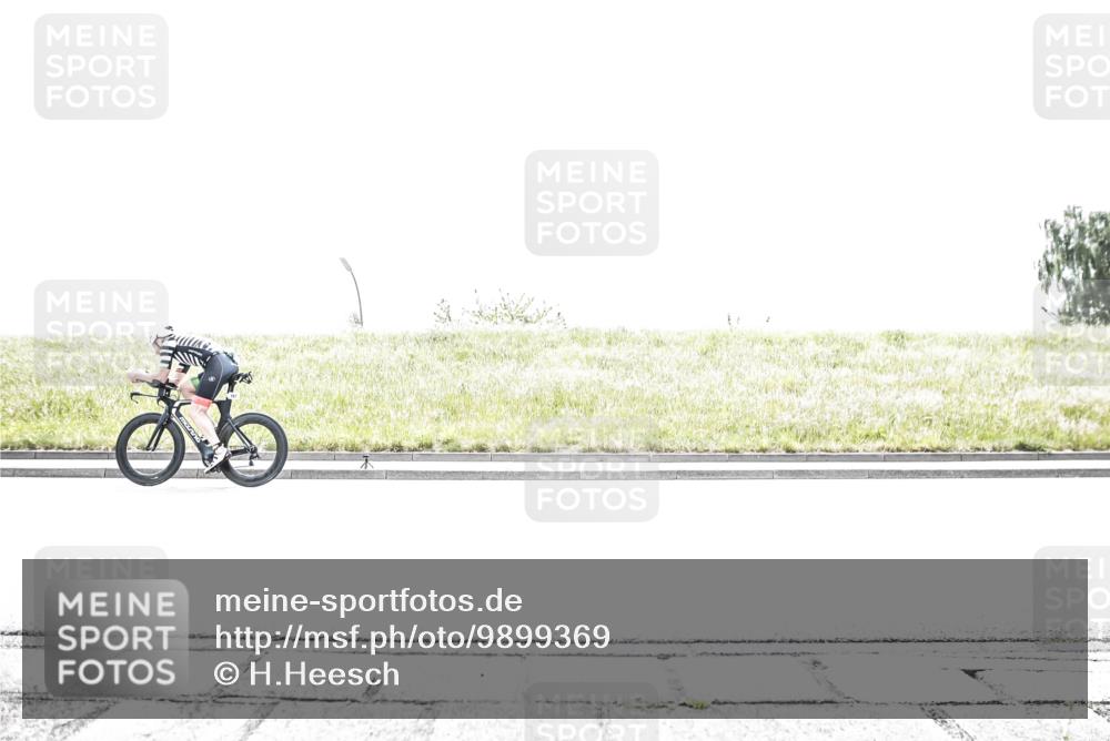 21.06.2026 - 29. Vierlanden-Triathlon H.Heesch http://msf.ph/oto/9899369 21.06.2026 11:38:00 Radfahren 637, 693, 706, 787 meine-sportfotos.de