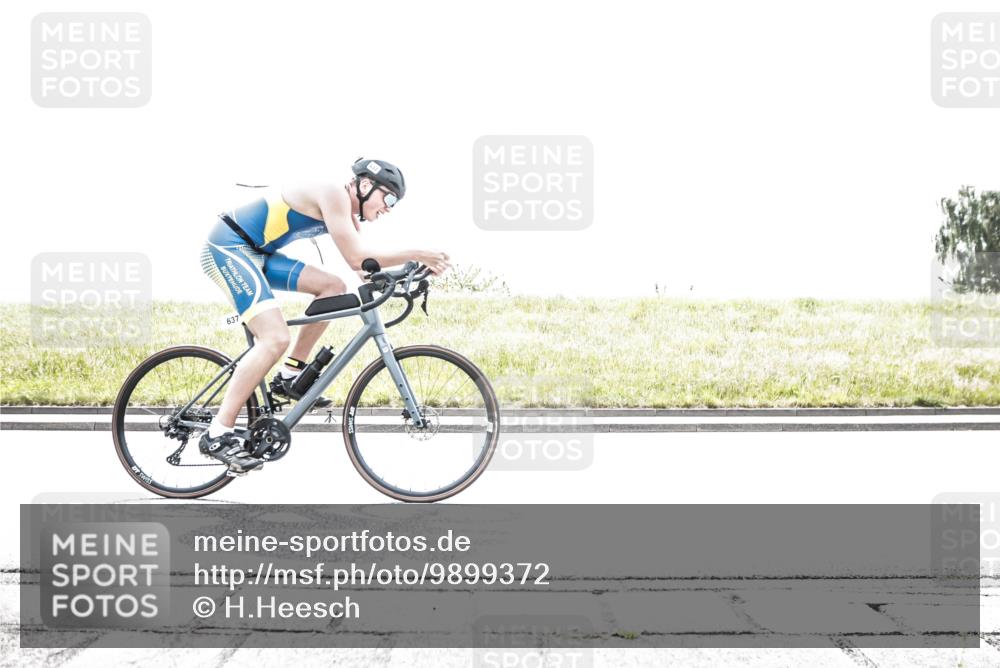 21.06.2026 - 29. Vierlanden-Triathlon H.Heesch http://msf.ph/oto/9899372 21.06.2026 11:38:03 Radfahren 637, 693, 814, 864 meine-sportfotos.de