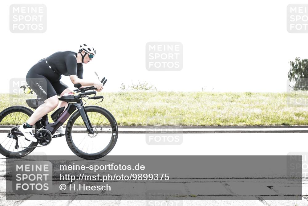 21.06.2026 - 29. Vierlanden-Triathlon H.Heesch http://msf.ph/oto/9899375 21.06.2026 11:38:06 Radfahren 637, 640, 693, 814, 864 meine-sportfotos.de
