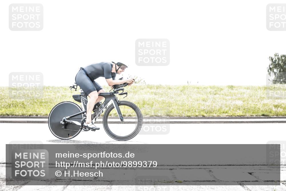 21.06.2026 - 29. Vierlanden-Triathlon H.Heesch http://msf.ph/oto/9899379 21.06.2026 11:38:11 Radfahren 230, 640, 666, 814, 864 meine-sportfotos.de