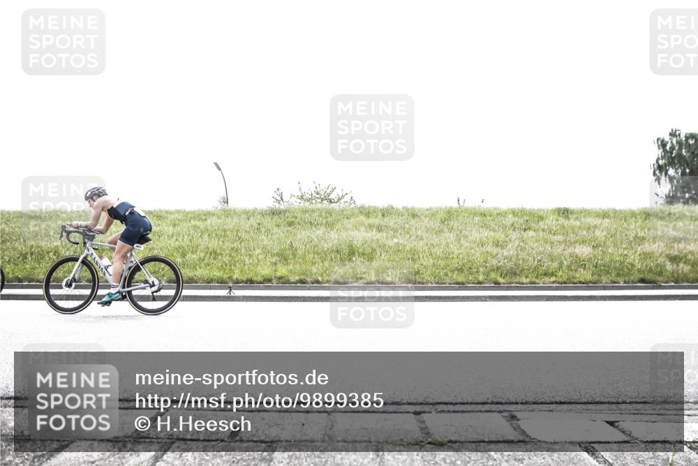 21.06.2026 - 29. Vierlanden-Triathlon H.Heesch http://msf.ph/oto/9899385 21.06.2026 11:38:45 Radfahren 253, 703 meine-sportfotos.de