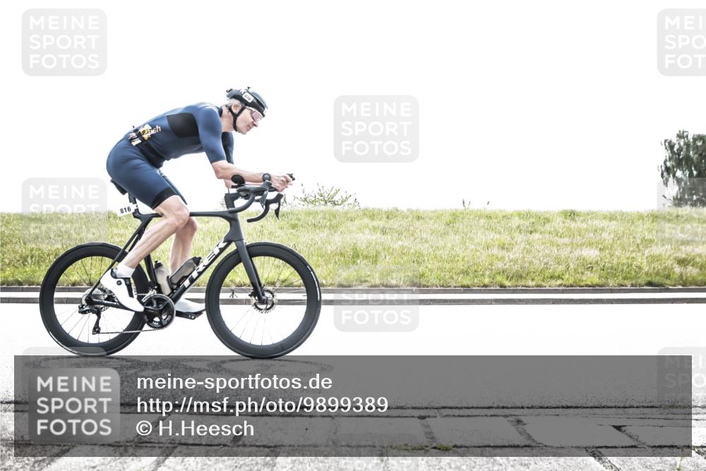 21.06.2026 - 29. Vierlanden-Triathlon H.Heesch http://msf.ph/oto/9899389 21.06.2026 11:39:06 Radfahren 816 meine-sportfotos.de