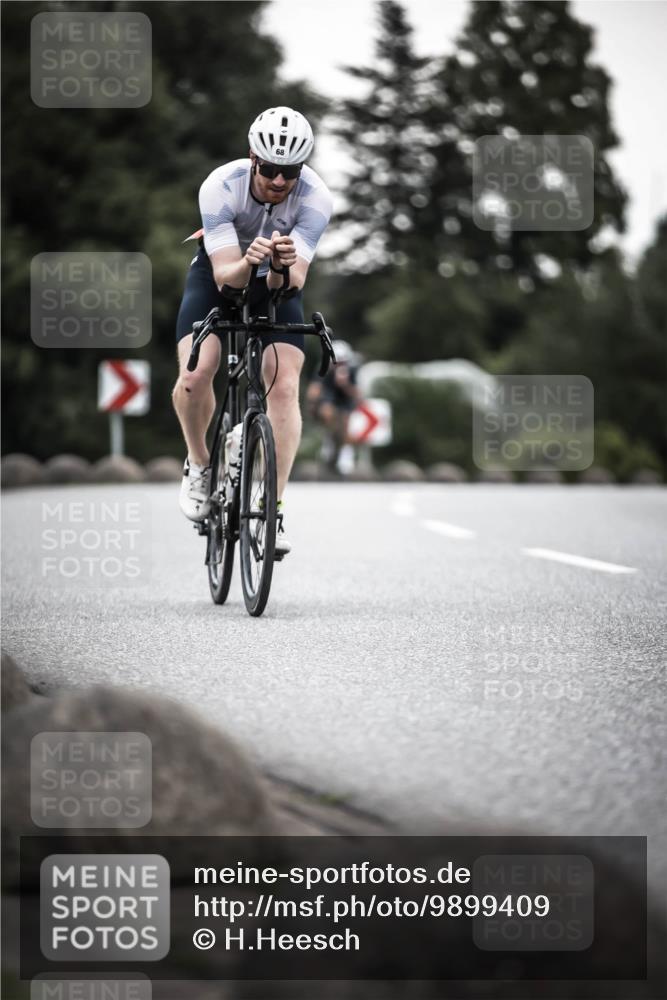 21.06.2026 - 29. Vierlanden-Triathlon H.Heesch http://msf.ph/oto/9899409 21.06.2026 10:07:25 Radfahren 2, 68, 88, 270 meine-sportfotos.de