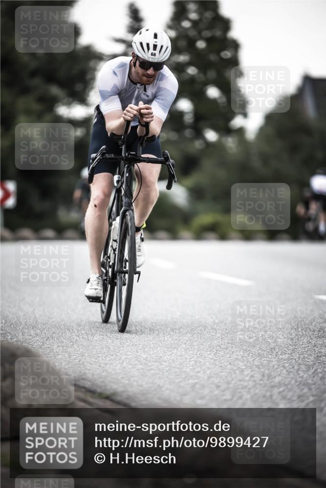 21.06.2026 - 29. Vierlanden-Triathlon H.Heesch http://msf.ph/oto/9899427 21.06.2026 10:07:26 Radfahren 2, 68, 88, 270 meine-sportfotos.de
