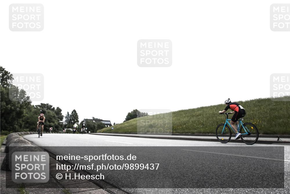 21.06.2026 - 29. Vierlanden-Triathlon H.Heesch http://msf.ph/oto/9899437 21.06.2026 11:03:02 Radfahren 4, 8, 116, 186, 197 meine-sportfotos.de