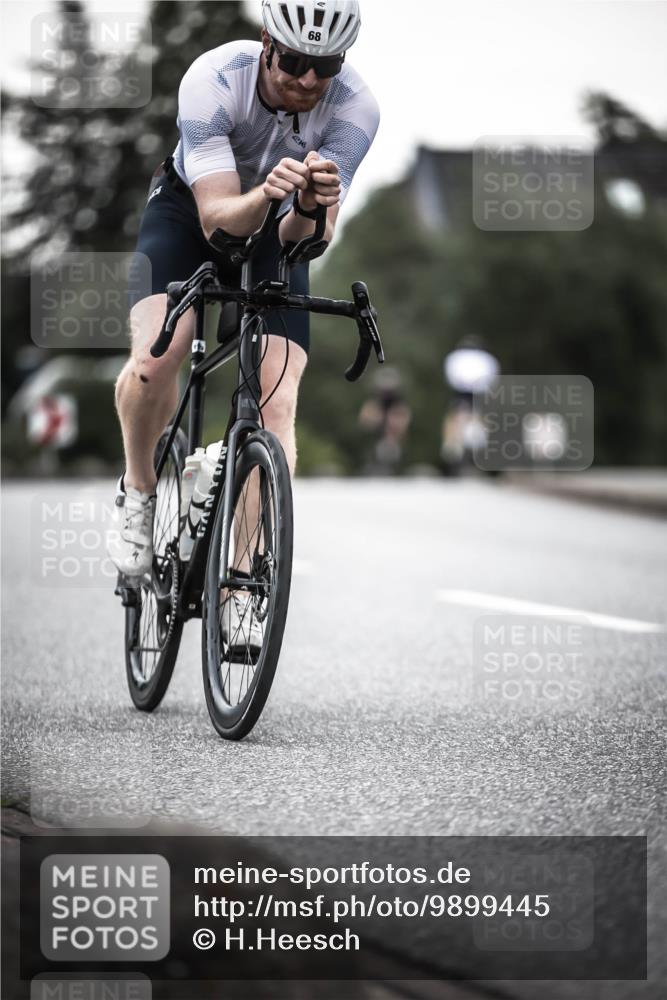 21.06.2026 - 29. Vierlanden-Triathlon H.Heesch http://msf.ph/oto/9899445 21.06.2026 10:07:26 Radfahren 2, 68, 88, 270 meine-sportfotos.de