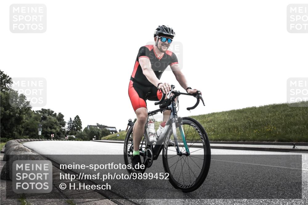 21.06.2026 - 29. Vierlanden-Triathlon H.Heesch http://msf.ph/oto/9899452 21.06.2026 11:03:30 Radfahren 48, 249, 579 meine-sportfotos.de