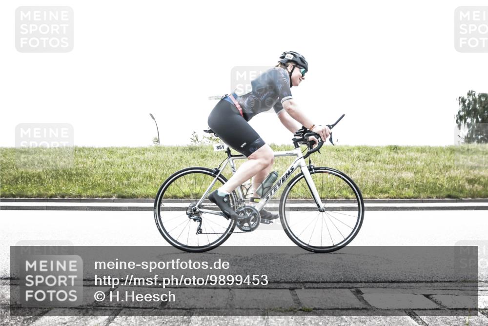 21.06.2026 - 29. Vierlanden-Triathlon H.Heesch http://msf.ph/oto/9899453 21.06.2026 11:40:51 Radfahren 851 meine-sportfotos.de