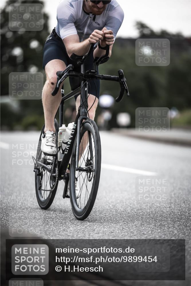 21.06.2026 - 29. Vierlanden-Triathlon H.Heesch http://msf.ph/oto/9899454 21.06.2026 10:07:26 Radfahren 2, 68, 88, 270 meine-sportfotos.de