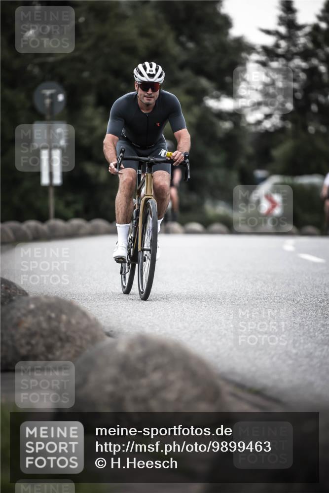 21.06.2026 - 29. Vierlanden-Triathlon H.Heesch http://msf.ph/oto/9899463 21.06.2026 10:07:31 Radfahren 88, 316, 347 meine-sportfotos.de