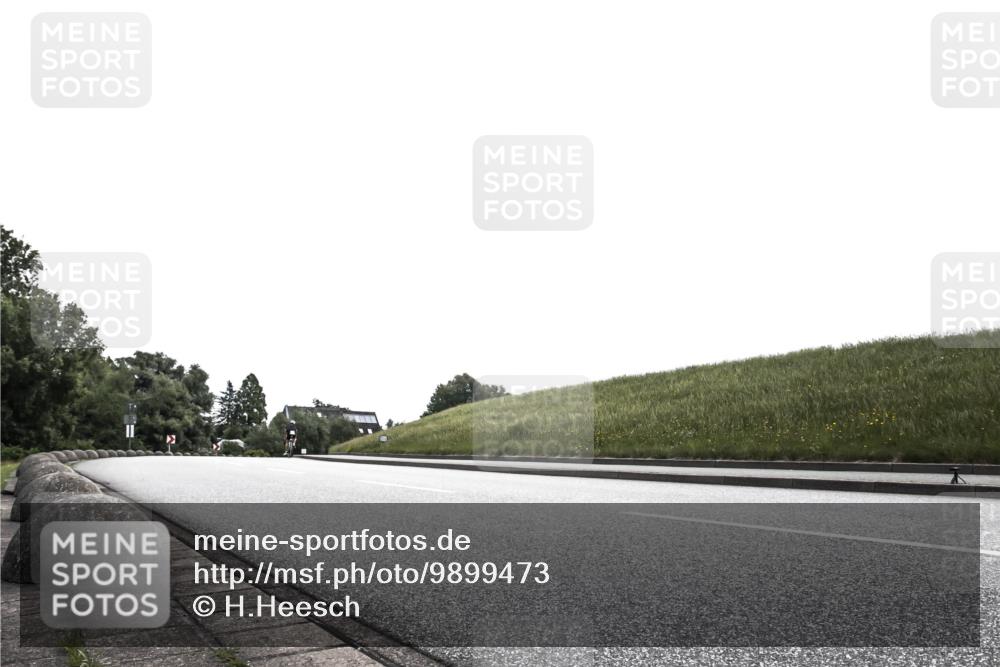 21.06.2026 - 29. Vierlanden-Triathlon H.Heesch http://msf.ph/oto/9899473 21.06.2026 11:03:33 Radfahren 48, 482, 484 meine-sportfotos.de
