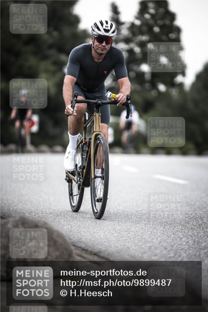 21.06.2026 - 29. Vierlanden-Triathlon H.Heesch http://msf.ph/oto/9899487 21.06.2026 10:07:31 Radfahren 88, 316, 347 meine-sportfotos.de