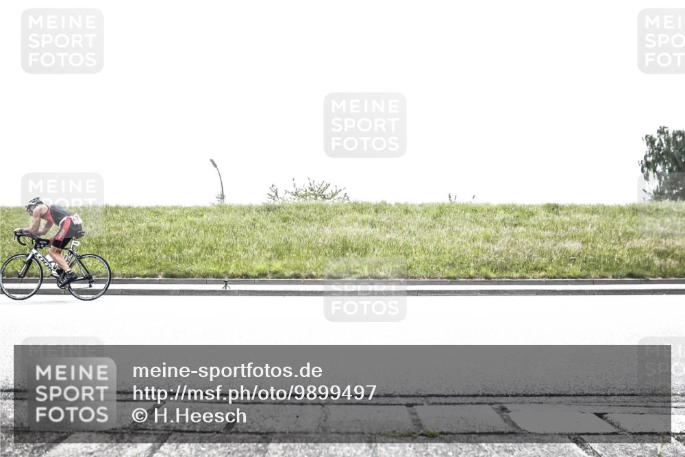 21.06.2026 - 29. Vierlanden-Triathlon H.Heesch http://msf.ph/oto/9899497 21.06.2026 11:45:27 Radfahren 178 meine-sportfotos.de