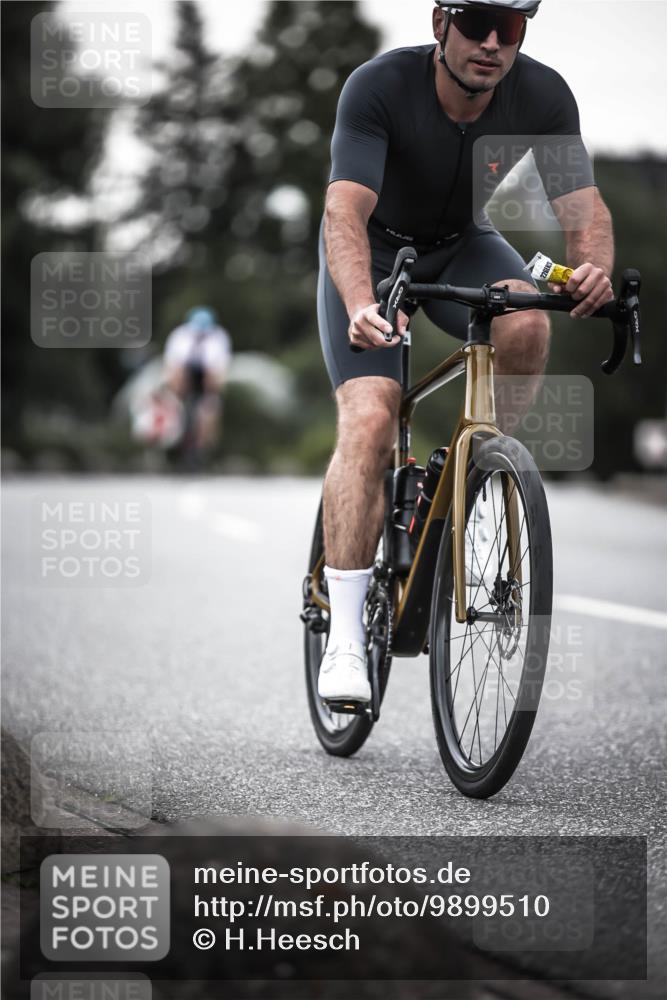 21.06.2026 - 29. Vierlanden-Triathlon H.Heesch http://msf.ph/oto/9899510 21.06.2026 10:07:32 Radfahren 88, 316, 347 meine-sportfotos.de
