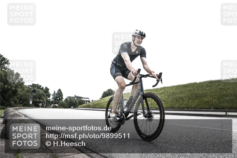 21.06.2026 - 29. Vierlanden-Triathlon H.Heesch http://msf.ph/oto/9899511 21.06.2026 11:06:25 Radfahren 174, 199, 668, 721, 745 meine-sportfotos.de