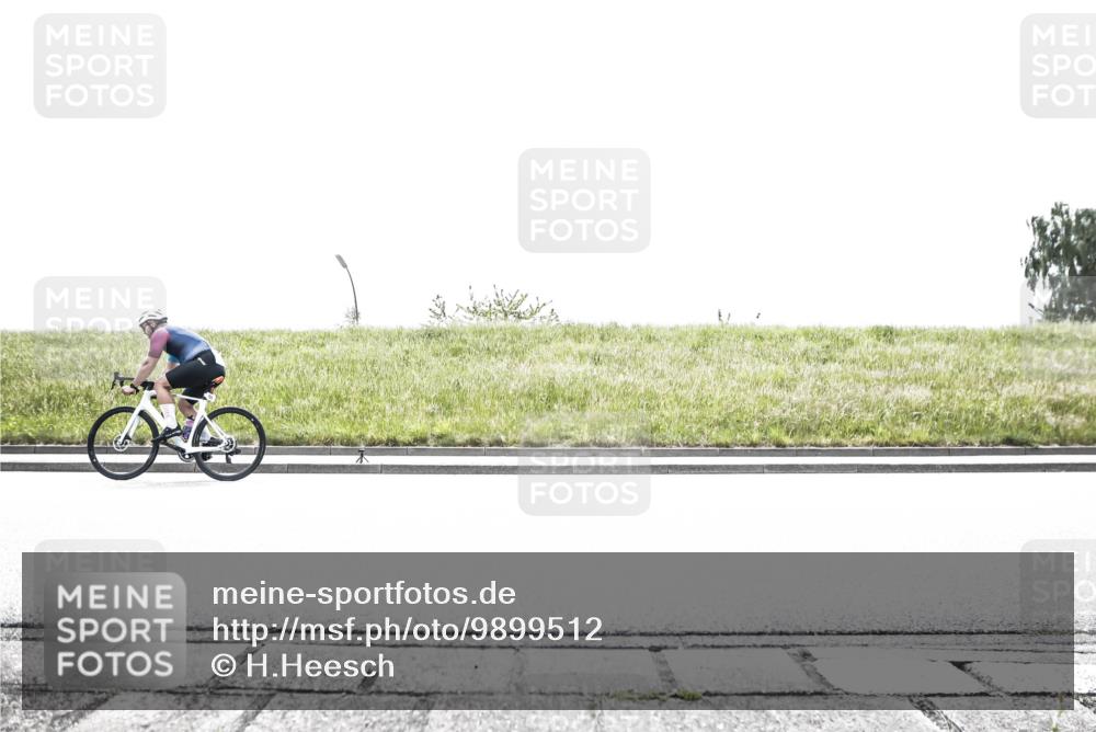 21.06.2026 - 29. Vierlanden-Triathlon H.Heesch http://msf.ph/oto/9899512 21.06.2026 11:45:48 Radfahren 680, 723, 742, 813 meine-sportfotos.de