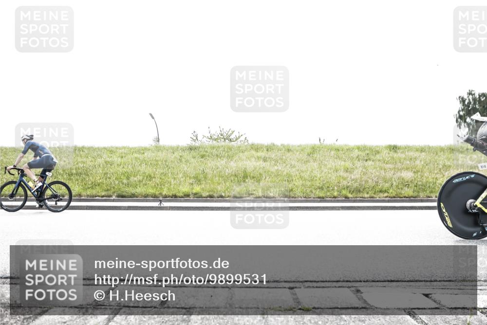 21.06.2026 - 29. Vierlanden-Triathlon H.Heesch http://msf.ph/oto/9899531 21.06.2026 11:46:01 Radfahren 17, 644, 679, 724, 773, 787, 798, 814, 877 meine-sportfotos.de