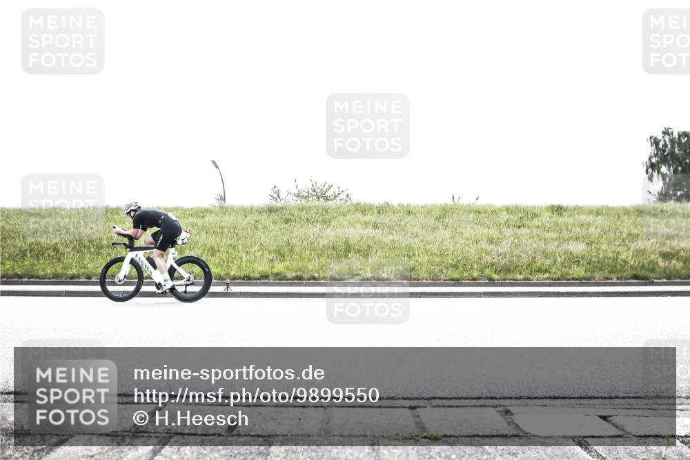 21.06.2026 - 29. Vierlanden-Triathlon H.Heesch http://msf.ph/oto/9899550 21.06.2026 11:46:18 Radfahren 267, 642 meine-sportfotos.de