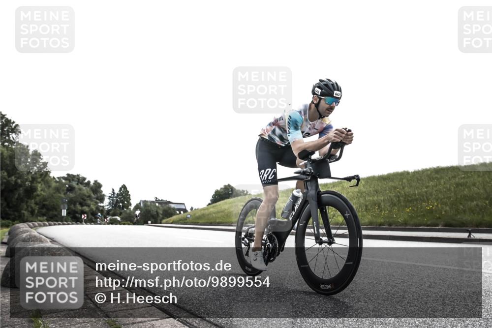 21.06.2026 - 29. Vierlanden-Triathlon H.Heesch http://msf.ph/oto/9899554 21.06.2026 11:10:43 Radfahren 630, 642, 716, 746 meine-sportfotos.de