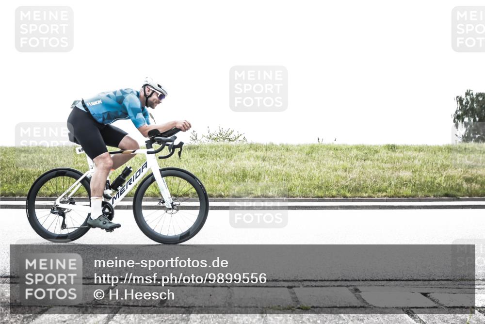 21.06.2026 - 29. Vierlanden-Triathlon H.Heesch http://msf.ph/oto/9899556 21.06.2026 11:46:48 Radfahren 183, 693 meine-sportfotos.de