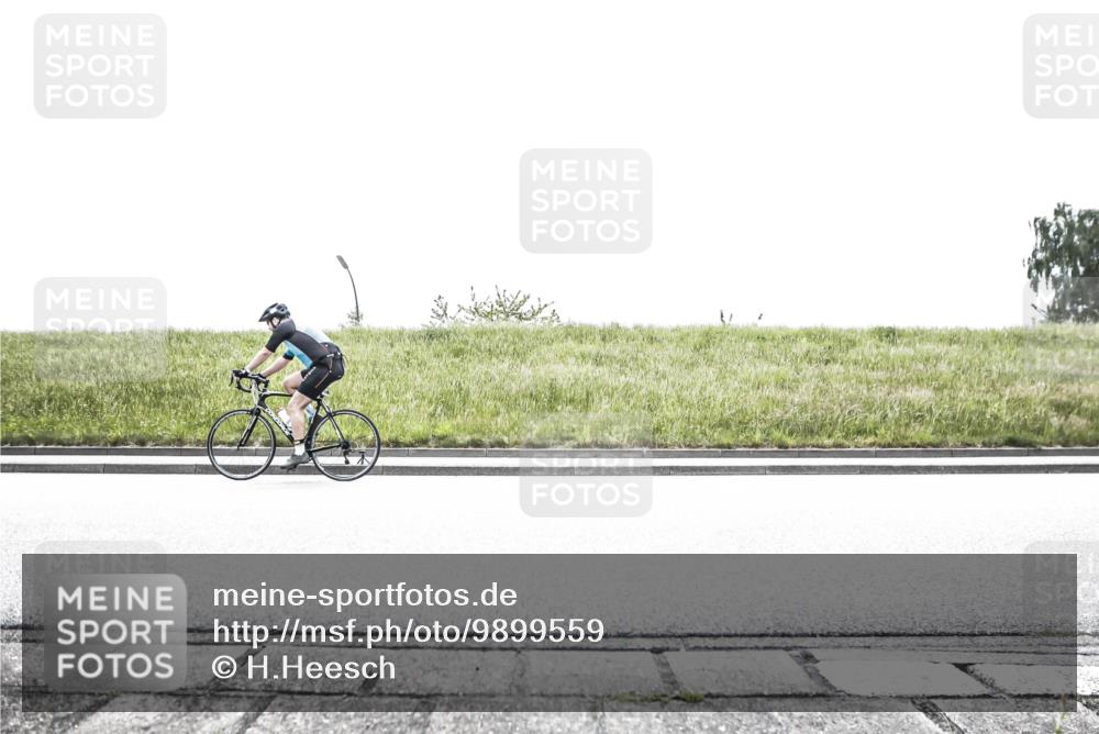 21.06.2026 - 29. Vierlanden-Triathlon H.Heesch http://msf.ph/oto/9899559 21.06.2026 11:46:52 Radfahren 183, 693 meine-sportfotos.de