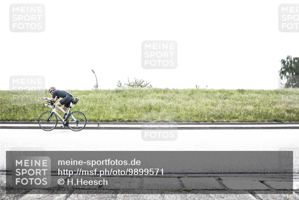 21.06.2026 - 29. Vierlanden-Triathlon H.Heesch http://msf.ph/oto/9899571 21.06.2026 11:47:18 Radfahren 673, 703, 730 meine-sportfotos.de