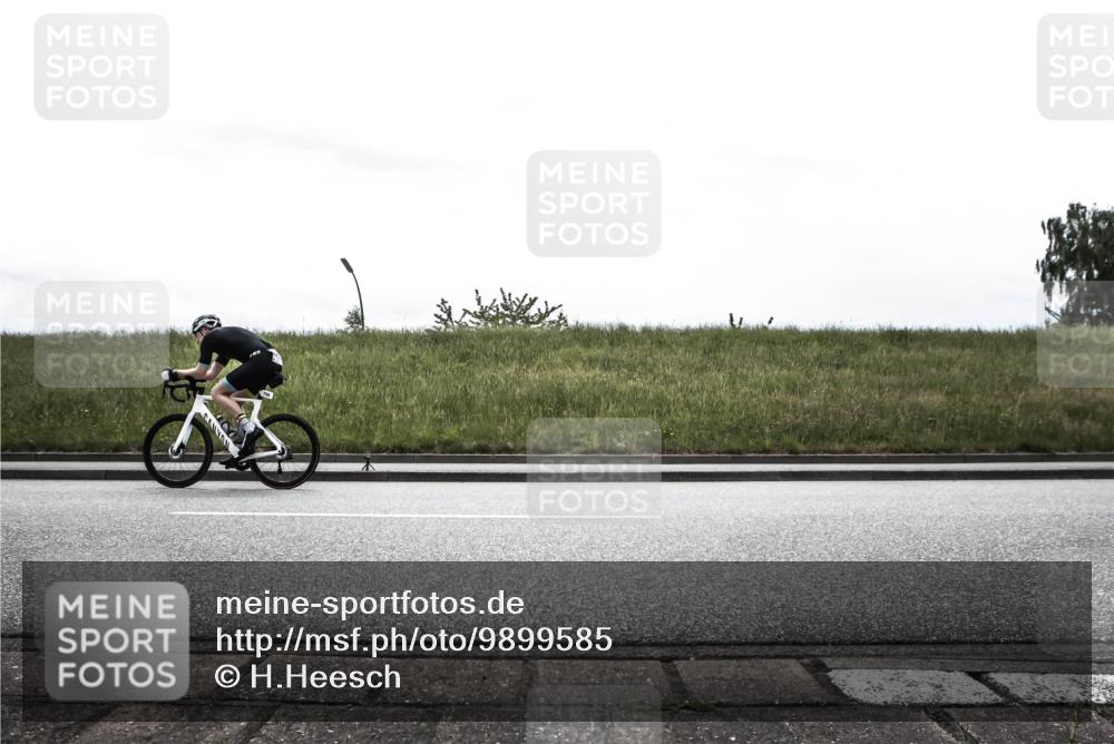21.06.2026 - 29. Vierlanden-Triathlon H.Heesch http://msf.ph/oto/9899585 21.06.2026 11:47:36 Radfahren 89, 756 meine-sportfotos.de