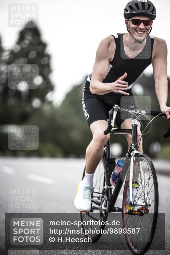 21.06.2026 - 29. Vierlanden-Triathlon H.Heesch http://msf.ph/oto/9899587 21.06.2026 10:07:42 Radfahren 23, 105, 111, 216, 231, 279, 336 meine-sportfotos.de